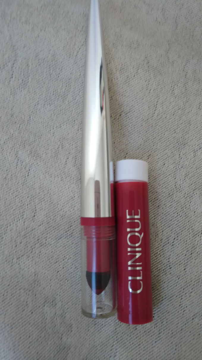 Batom em pó Clinique