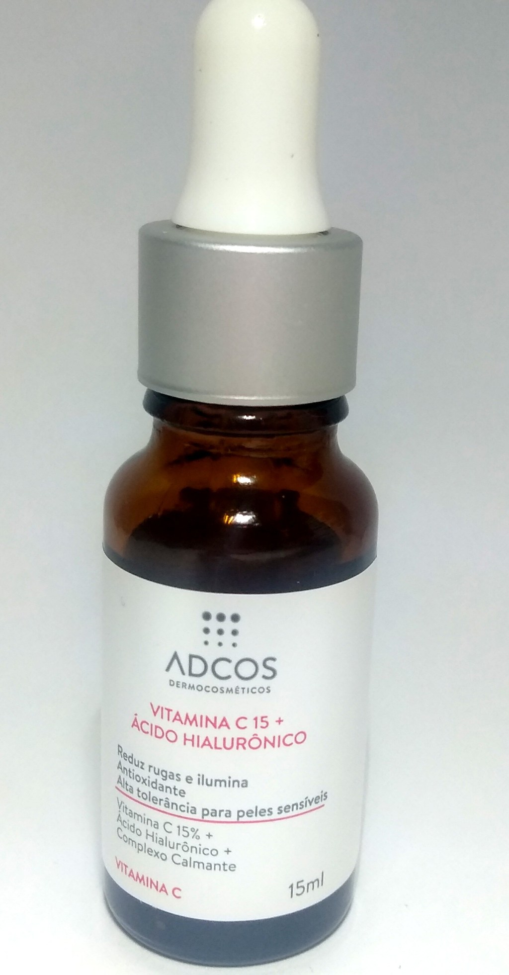 Vitamina C 15 + Ácido Hialurônico da ADCOS em embalagem de 15ml