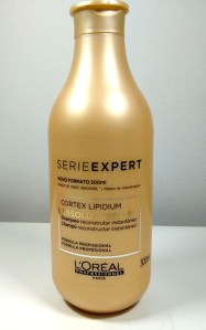 Shampoo L'Oréal Absolut Repair Cortex Lipidium em embalagem de 300ml