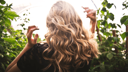 Pontas muito danificadas devem ser aparadas