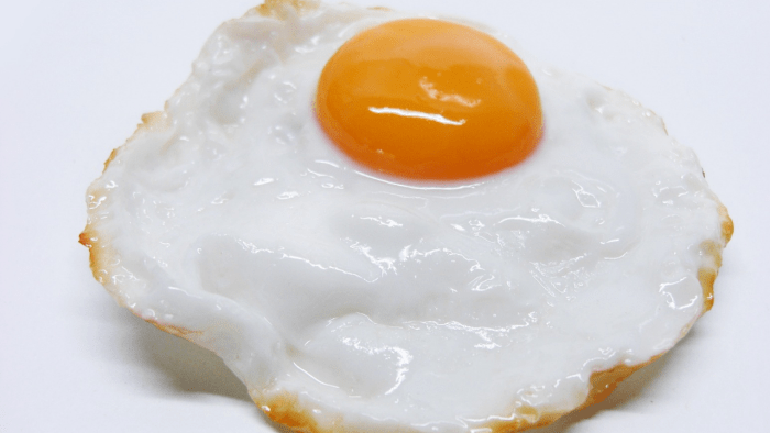 O ovo pode ser "frito" de forma saudável na sua panela antiaderente