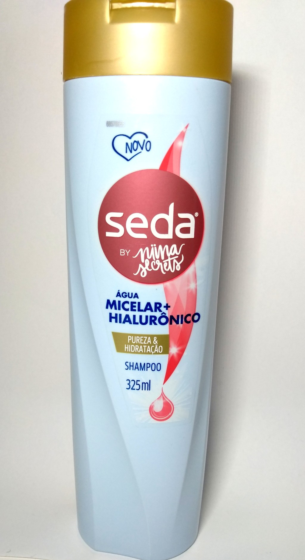 Shampoo Água Micelar + Hialurônico Seda By Niina Secrets em embalagem de 325ml