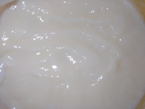 A máscara Nutrifier é densa e levemente amarelada