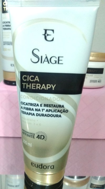 Condicionador Cica Therapy em embalagem de 200ml