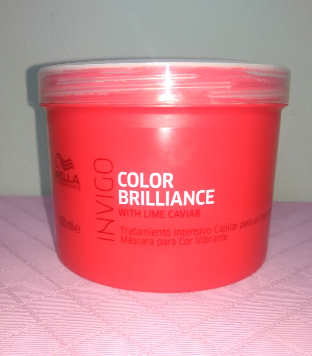 Máscara Color Brilliance da Wella em embalagem de 500 ml