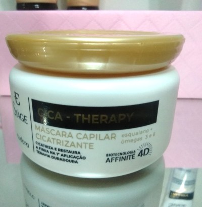 Máscara Cica Therapy em embalagem de 250g